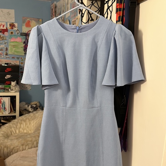 Flutter Sleeve Crepe Sheath Dress - Picture 3 of 11